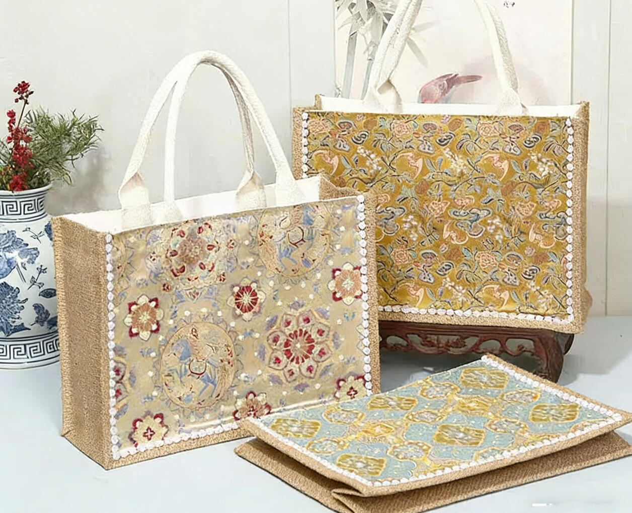 B03: Handmade luxury Brocade Inlaid Tote Bag experience ( Duration 2 hours, 16 years old above, fits for ladies better)