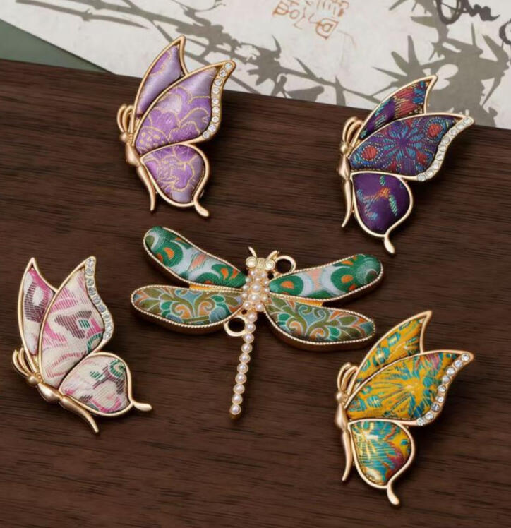 Create elegant brooches and delicate jewelry adorned with butterflies, dragonflies and classic luxury brocade patterns, blending traditional charm into wearable art.